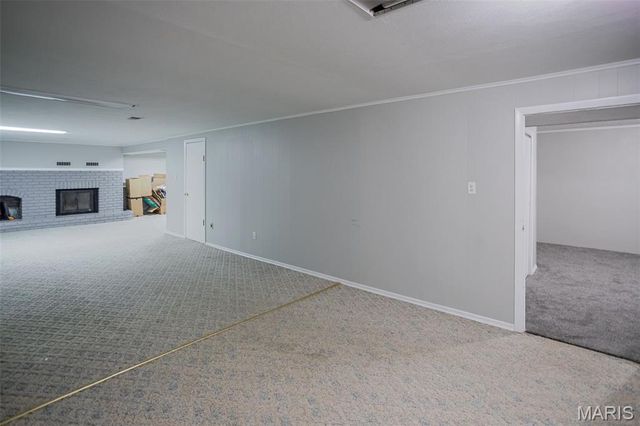 38 Indian Drive, Wood River, IL 62095