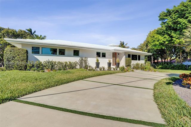 1673 Bel Air Ave, Lauderdale By The Sea, FL 33062