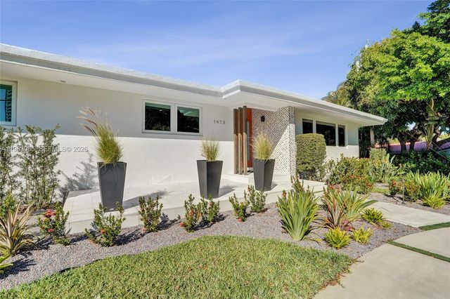 1673 Bel Air Ave, Lauderdale By The Sea, FL 33062