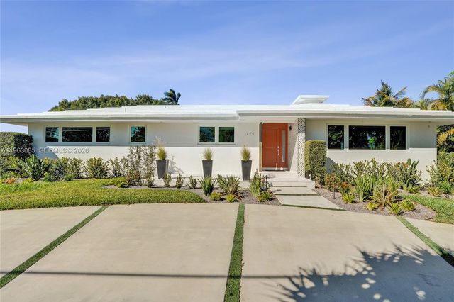 1673 Bel Air Ave, Lauderdale By The Sea, FL 33062