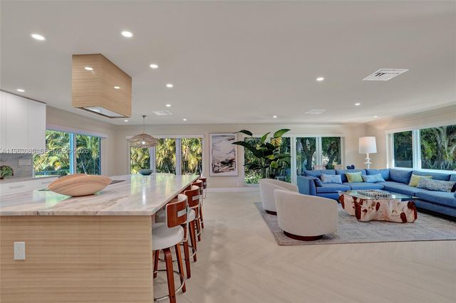 1673 Bel Air Ave, Lauderdale By The Sea, FL 33062