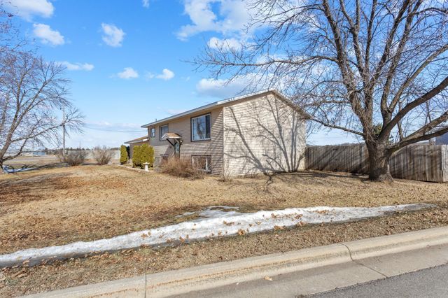 31182 County Road 2, Saint Joseph, MN 56374