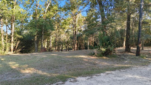 112 Private Road 4019a, Dayton, TX 77535