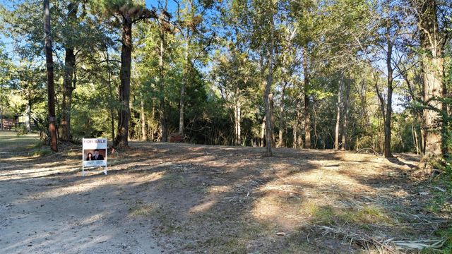 112 Private Road 4019a, Dayton, TX 77535
