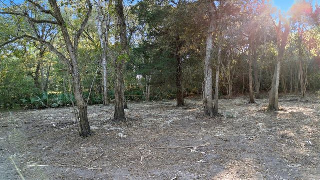 112 Private Road 4019a, Dayton, TX 77535