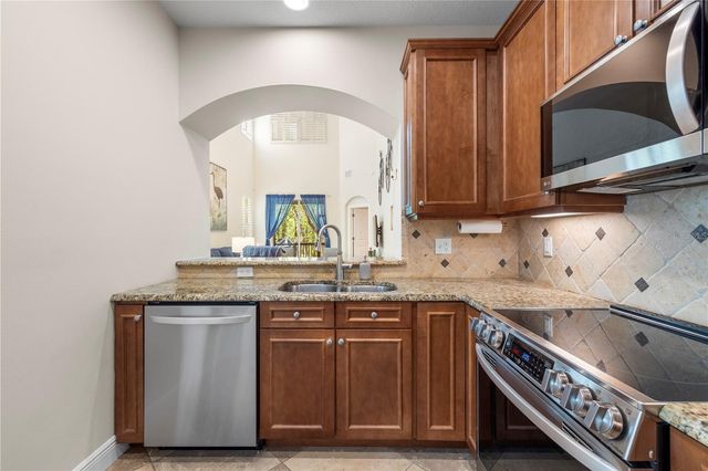 4926 ANNISTON CIRCLE, Tampa, FL 33647