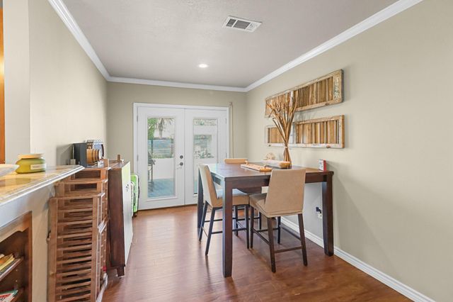 9926 Ocean Drive, Beach City, TX 77523