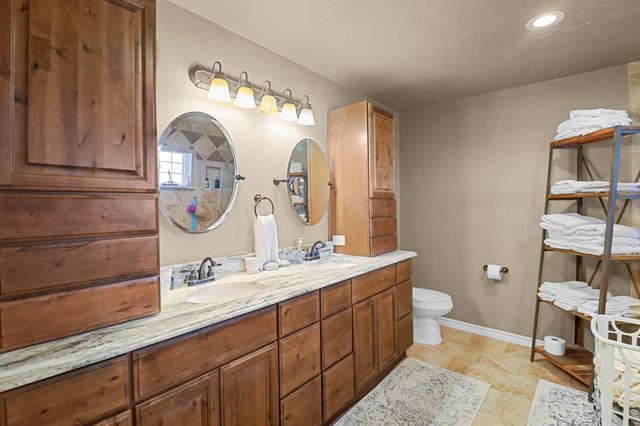9926 Ocean Drive, Beach City, TX 77523