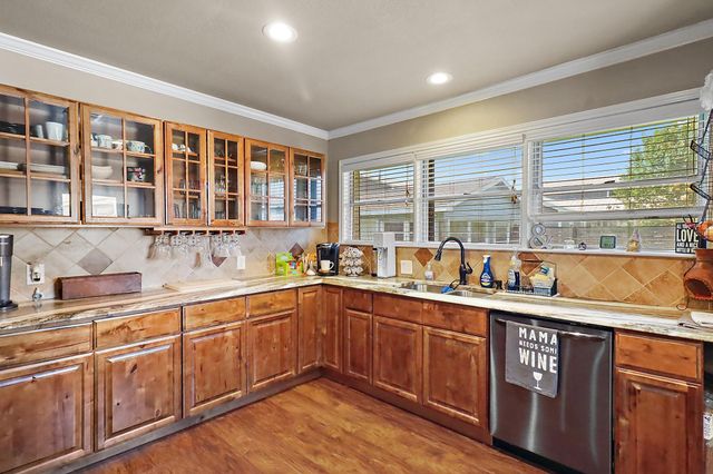 9926 Ocean Drive, Beach City, TX 77523