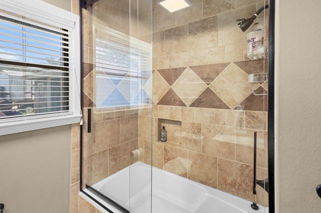 9926 Ocean Drive, Beach City, TX 77523