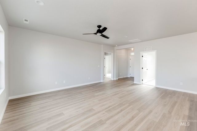 434 Aplomado Ct, Middleton, ID 83644