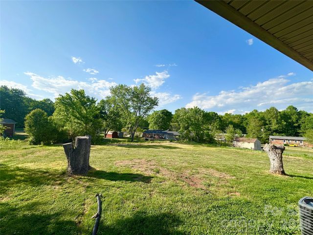 1577 Catawba Terrace, Lenoir, NC 28645