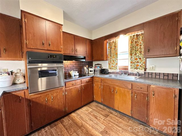 1577 Catawba Terrace, Lenoir, NC 28645