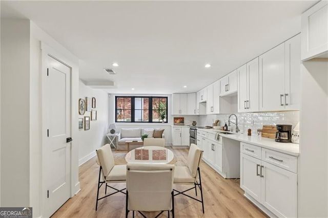 320 Eppington Drive NW, Atlanta, GA 30327