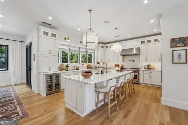 320 Eppington Drive NW, Atlanta, GA 30327