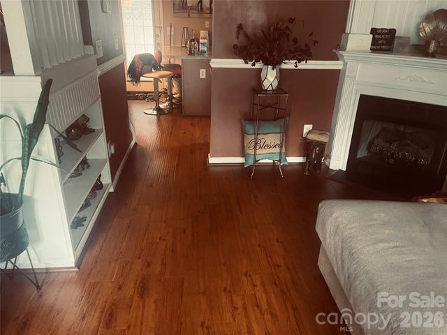 3024 Mayer House Court, Charlotte, NC 28214