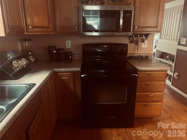 3024 Mayer House Court, Charlotte, NC 28214