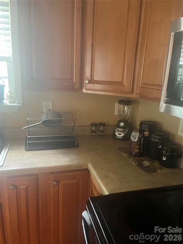3024 Mayer House Court, Charlotte, NC 28214