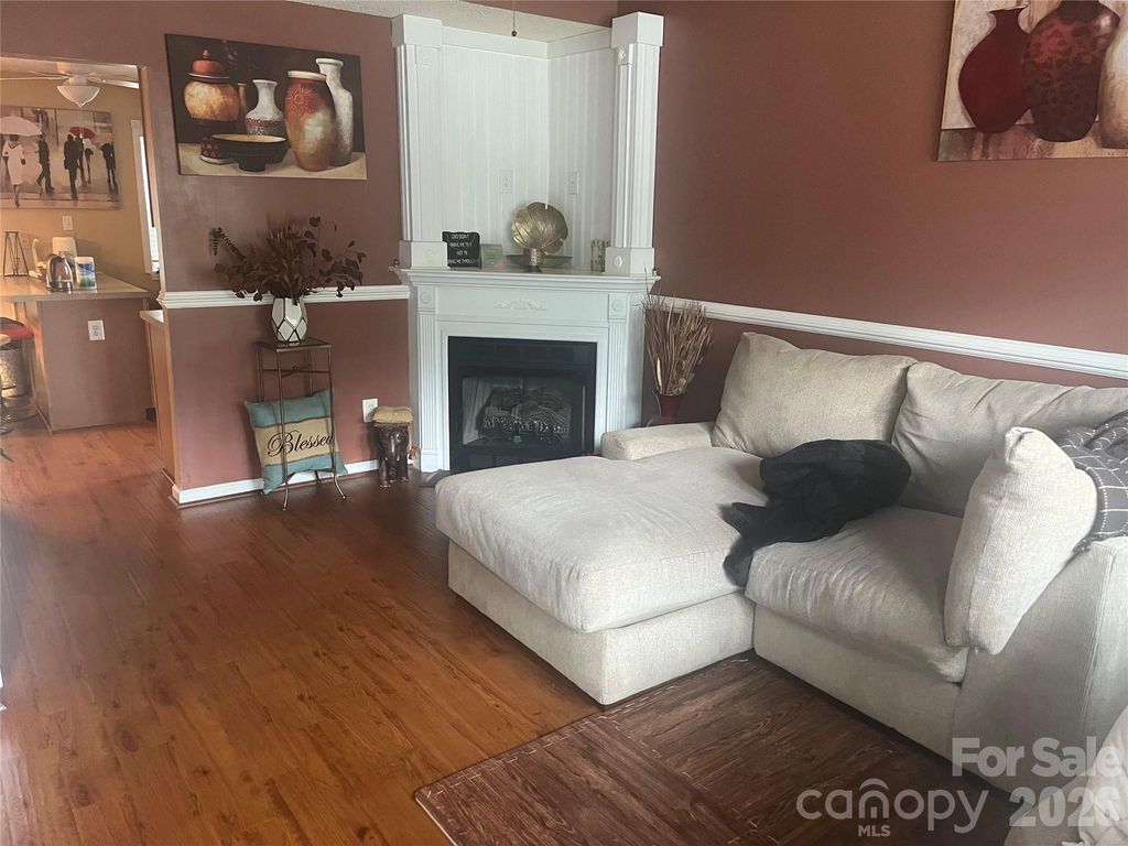 3024 Mayer House Court, Charlotte, NC 28214