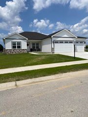 5800 Bleacher Avenue, Portage, IN 46368
