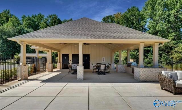 6525 Moon Crest Lane, Huntsville, AL 35806