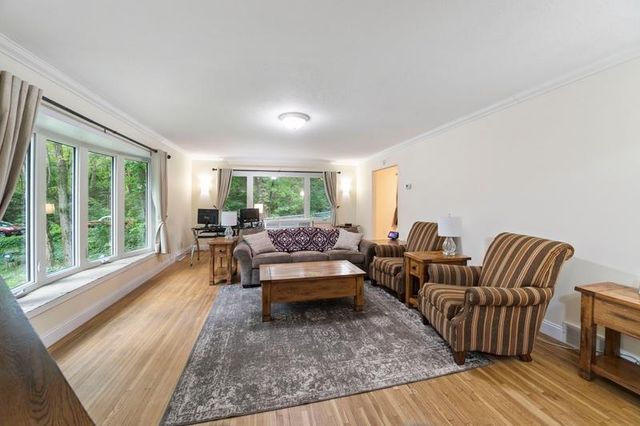 9045 Inver Grove Trail, Inver Grove Heights, MN 55076
