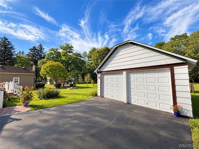 2514 Emery Road, Aurora, NY 14139