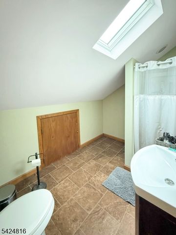2 Pine St, Mount Olive Twp., NJ 07828