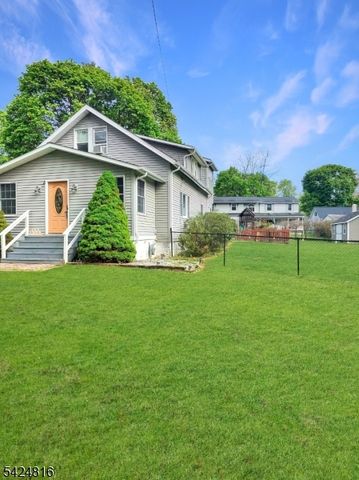 2 Pine St, Mount Olive Twp., NJ 07828