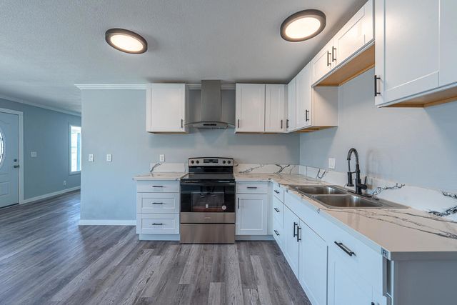 786 Molokai Avenue, Thermal, CA 92274
