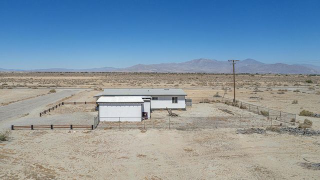 786 Molokai Avenue, Thermal, CA 92274