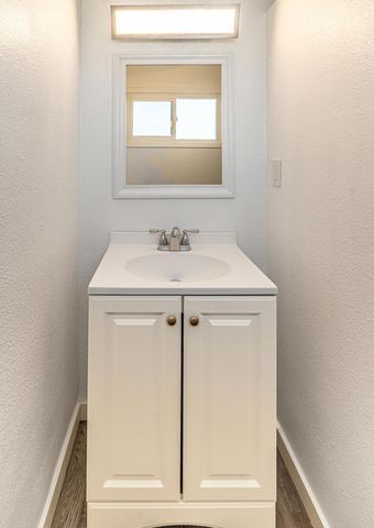 786 Molokai Avenue, Thermal, CA 92274
