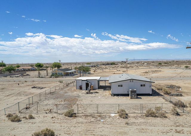 786 Molokai Avenue, Thermal, CA 92274