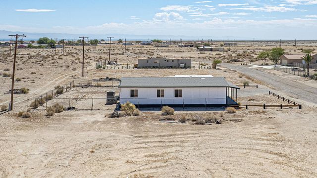 786 Molokai Avenue, Thermal, CA 92274