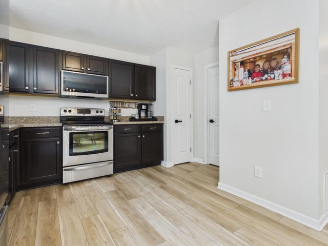 221 Dowler Drive, South Bloomfield, OH 43103