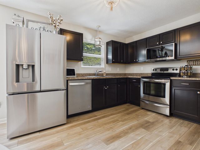 221 Dowler Drive, South Bloomfield, OH 43103