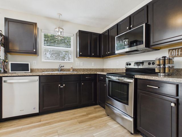 221 Dowler Drive, South Bloomfield, OH 43103