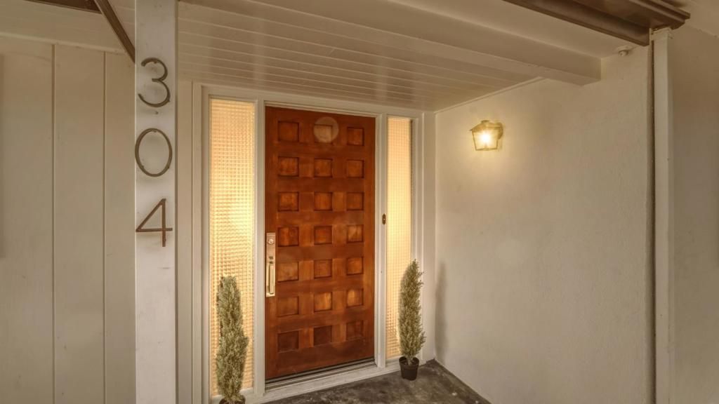 Image 4 of property listing at 304 Prospect, Santa Cruz, CA 95065