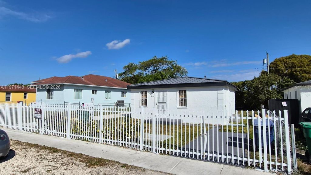 1827 NW 74th Terrace, Miami, FL 33147