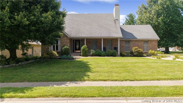 2415 Lakewood Boulevard, Jeffersonville, IN 47130