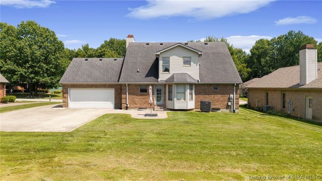 2415 Lakewood Boulevard, Jeffersonville, IN 47130