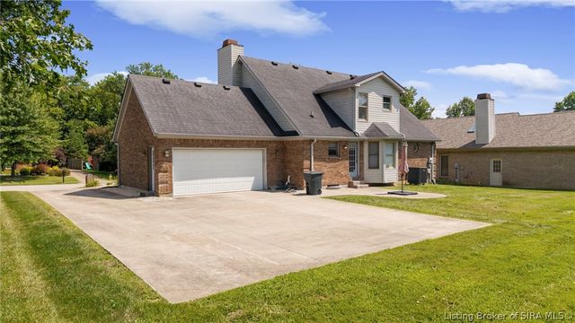 2415 Lakewood Boulevard, Jeffersonville, IN 47130