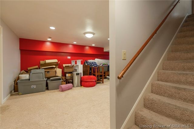 2415 Lakewood Boulevard, Jeffersonville, IN 47130