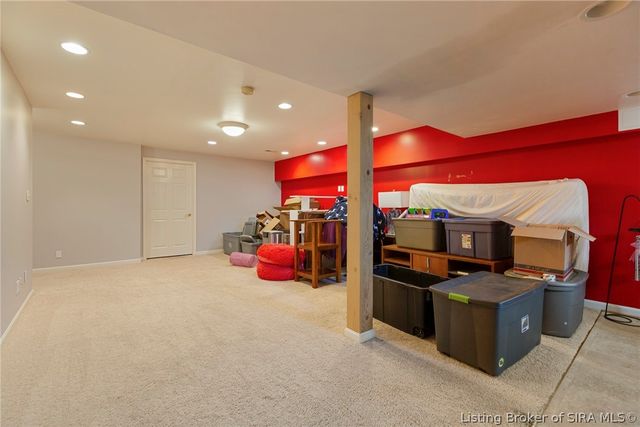 2415 Lakewood Boulevard, Jeffersonville, IN 47130