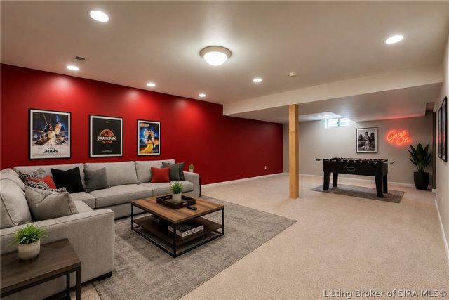 2415 Lakewood Boulevard, Jeffersonville, IN 47130