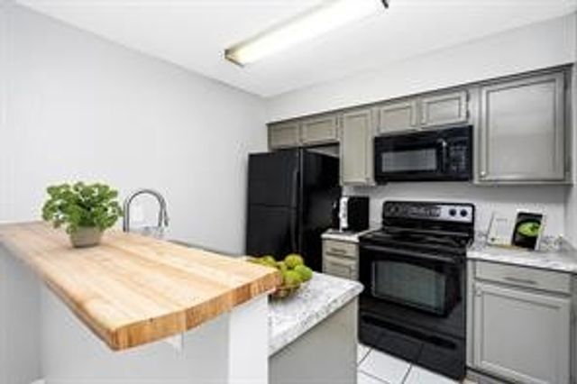 2740 Countryside Lane, Fort Worth, TX 76133