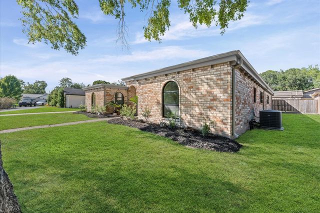 5634 Jason Street, Houston, TX 77096