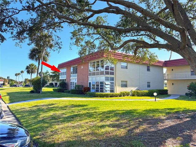 56 Woodland Drive 205, Vero Beach, FL 32962
