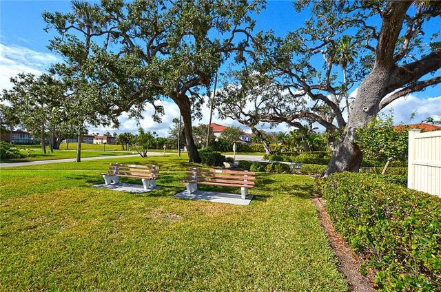 56 Woodland Drive 205, Vero Beach, FL 32962