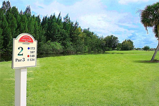 56 Woodland Drive 205, Vero Beach, FL 32962